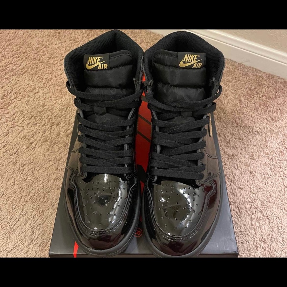 Jordan 1s - Picture 3 of 4